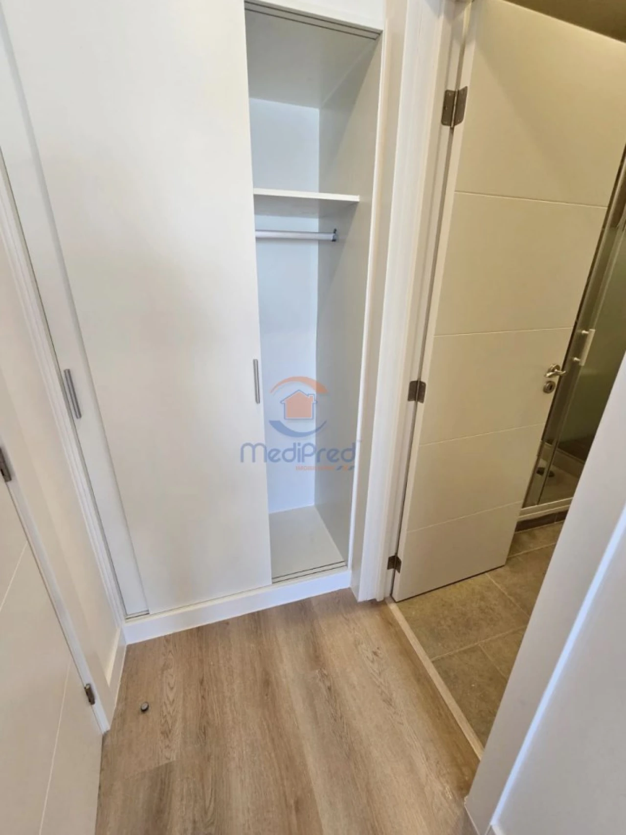 Apartamento T3 para Venda em Sacavém e Prior Velho Foto 16