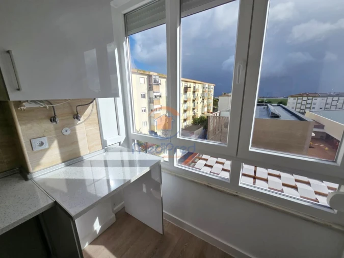 Apartamento T3 para Venda em Sacavém e Prior Velho Foto 10