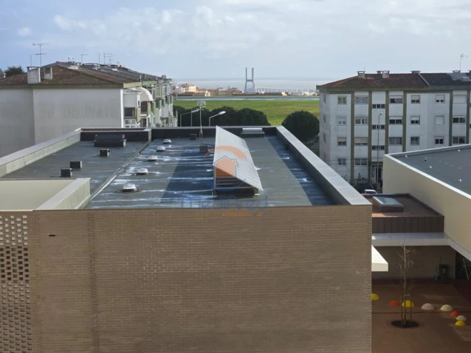 Apartamento T3 para Venda em Sacavém e Prior Velho Foto 12