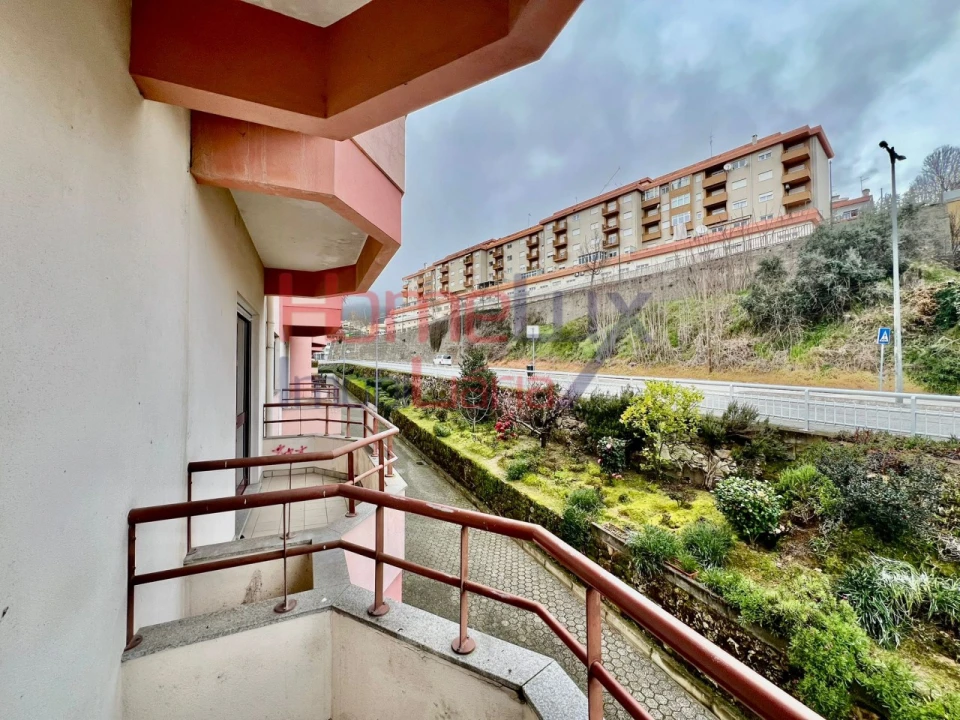 Apartamento T4 para Venda em Lamego (Almacave e Sé) Foto 23