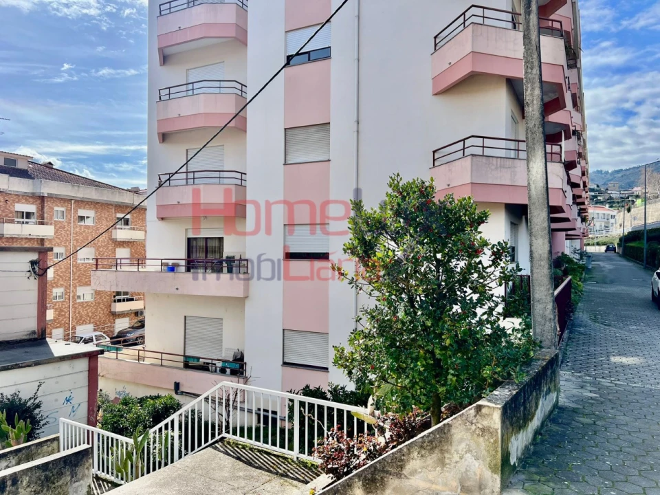 Apartamento T4 para Venda em Lamego (Almacave e Sé) Foto 32