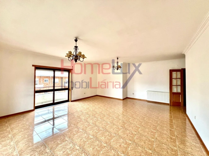 Apartamento T4 para Venda em Lamego (Almacave e Sé) Foto 9