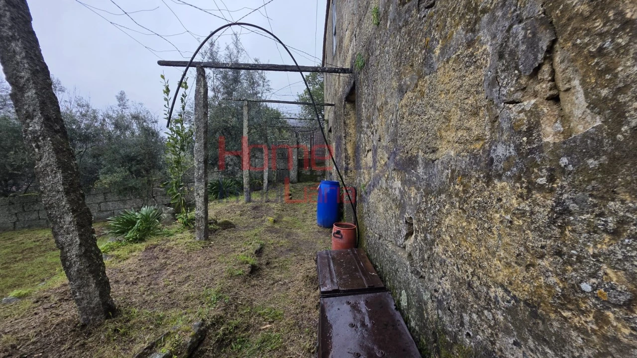 Moradia T3 para Venda em Frende Foto 6