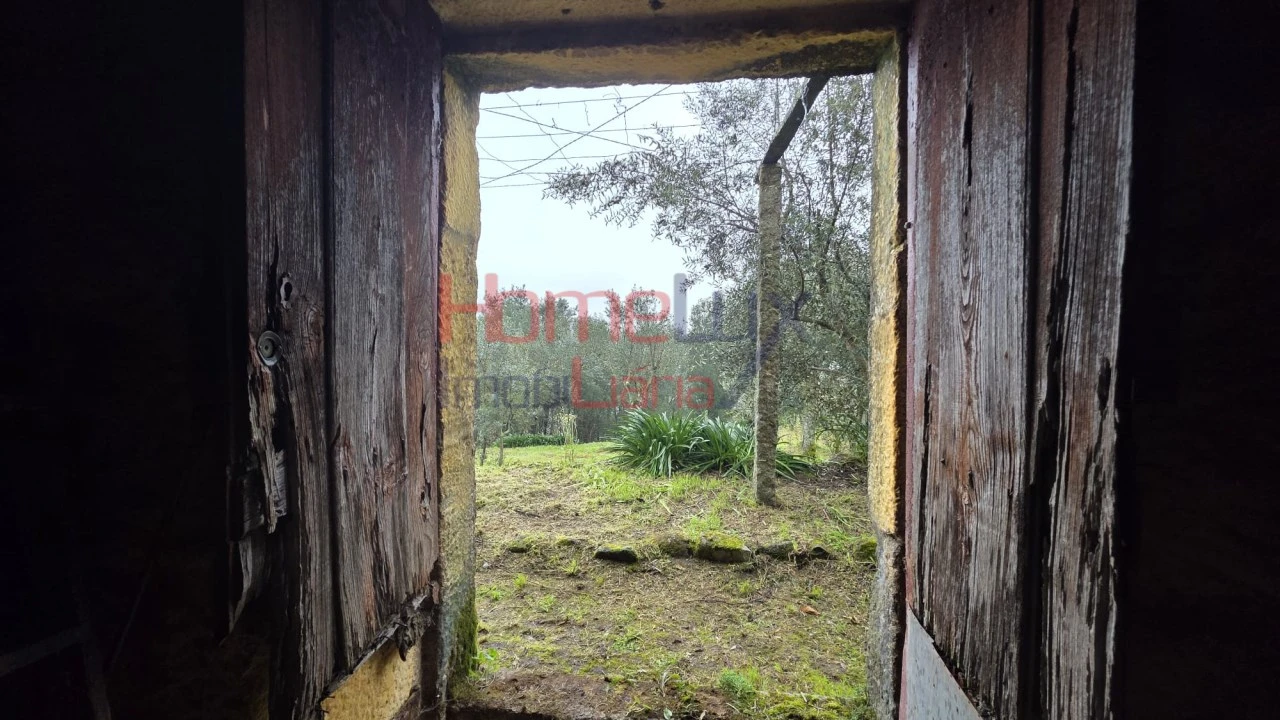 Moradia T3 para Venda em Frende Foto 16