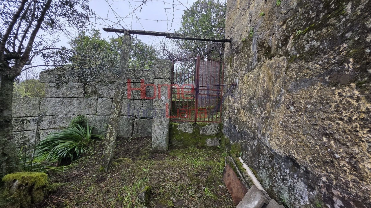 Moradia T3 para Venda em Frende Foto 35