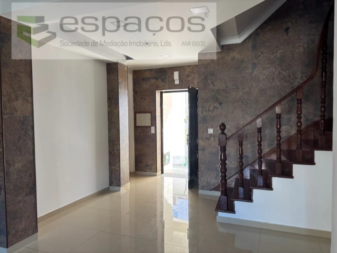 Moradia T4 para Venda em Castelo Branco Foto 7