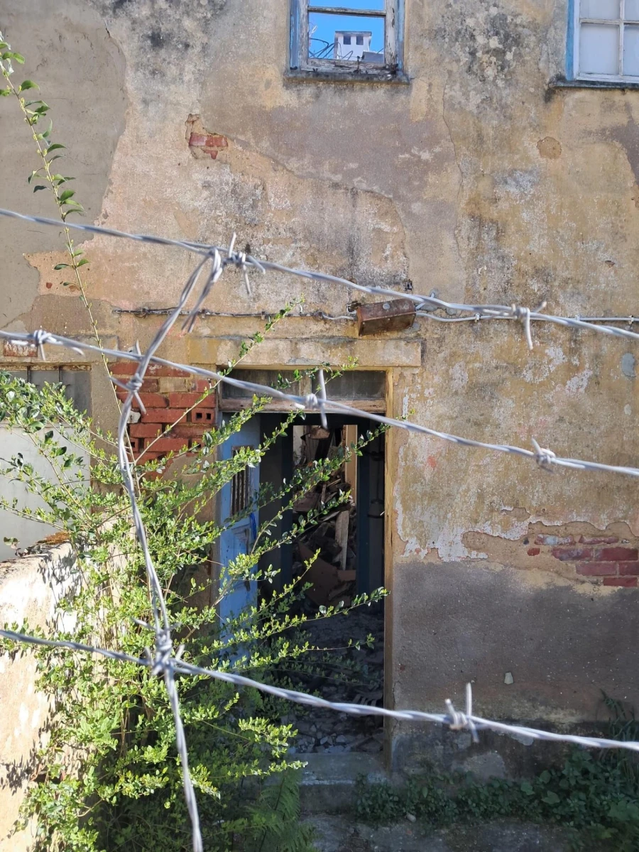 Moradia T3 para Venda em São Domingos de Benfica Foto 2