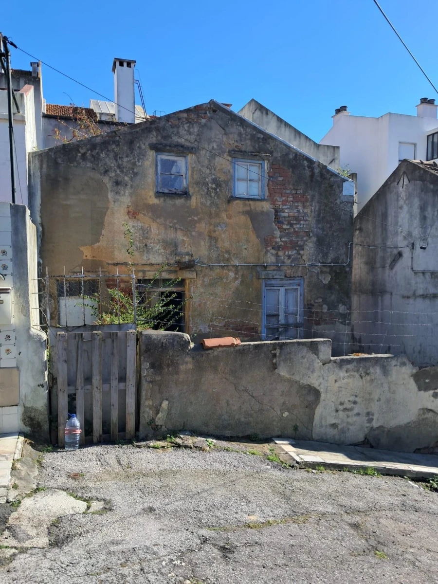 Moradia T3 para Venda em São Domingos de Benfica Foto 11