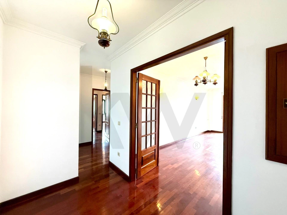 Apartamento T3 para Arrendamento em Ramalde Foto 3