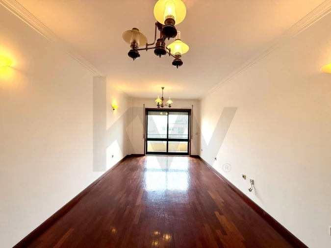 Apartamento T3 para Arrendamento em Ramalde Foto 4