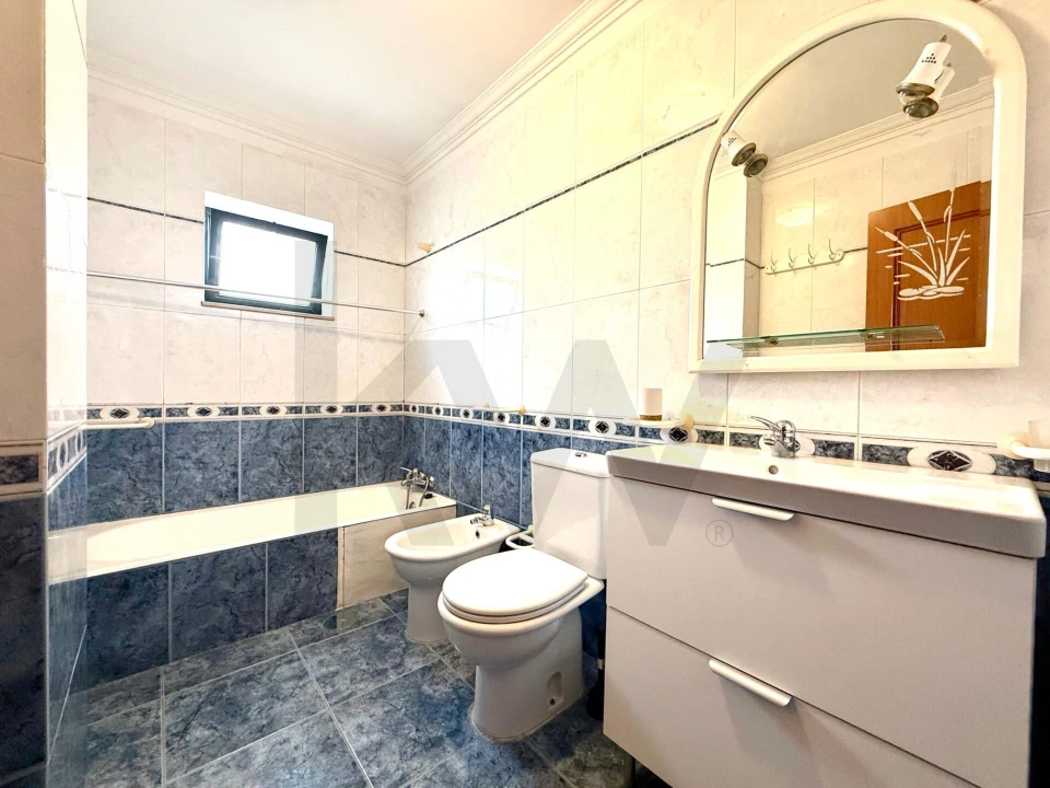 Apartamento T3 para Arrendamento em Ramalde Foto 17