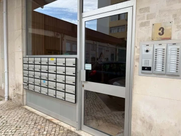 Apartamento T3 para Venda em Falagueira-Venda Nova