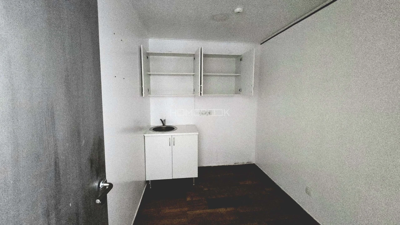 Negócio para Venda em Massamá e Monte Abraão Foto 6