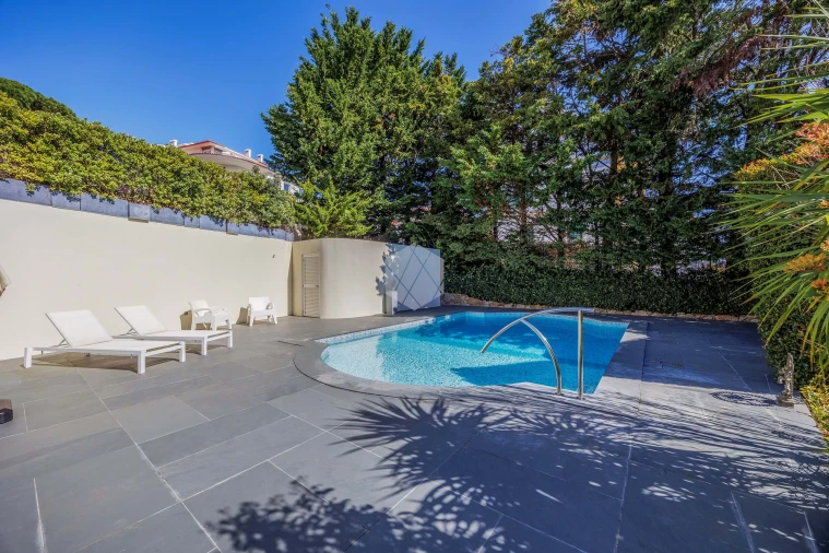 Moradia T5 para Venda em Cascais e Estoril Foto 16