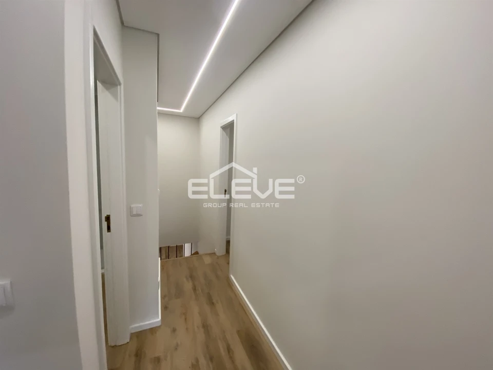 Apartamento T2 para Venda em Fânzeres e São Pedro da Cova Foto 2