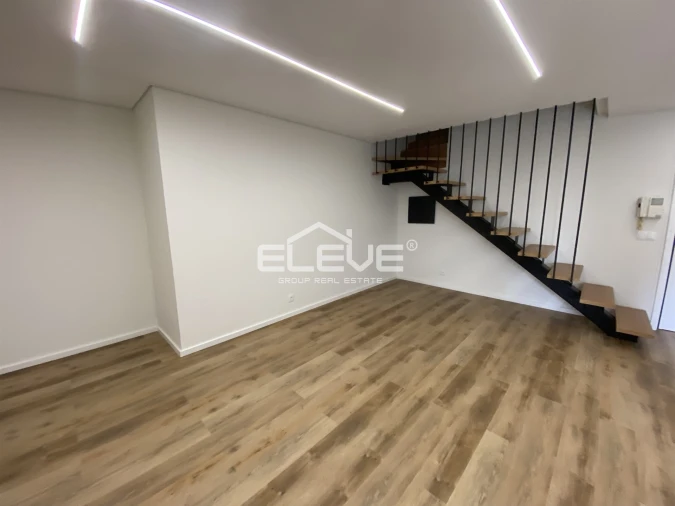 Apartamento T2 para Venda em Fânzeres e São Pedro da Cova Foto 7