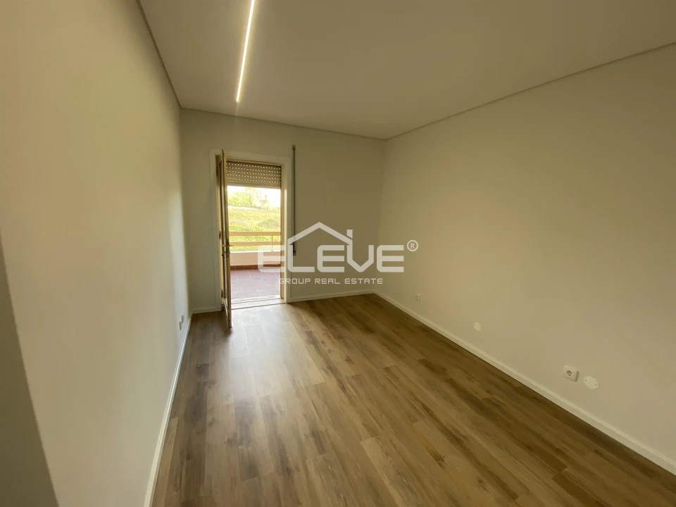 Apartamento T2 para Venda em Fânzeres e São Pedro da Cova Foto 11