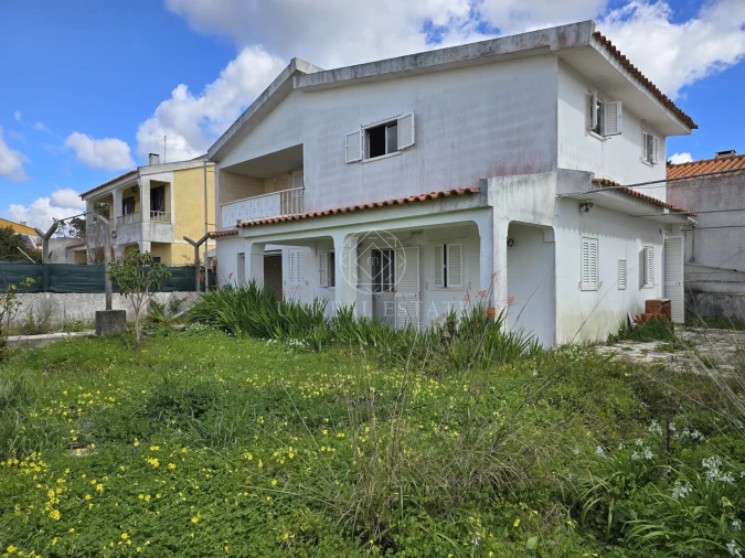 Moradia T3 para Venda em Sesimbra (Castelo)