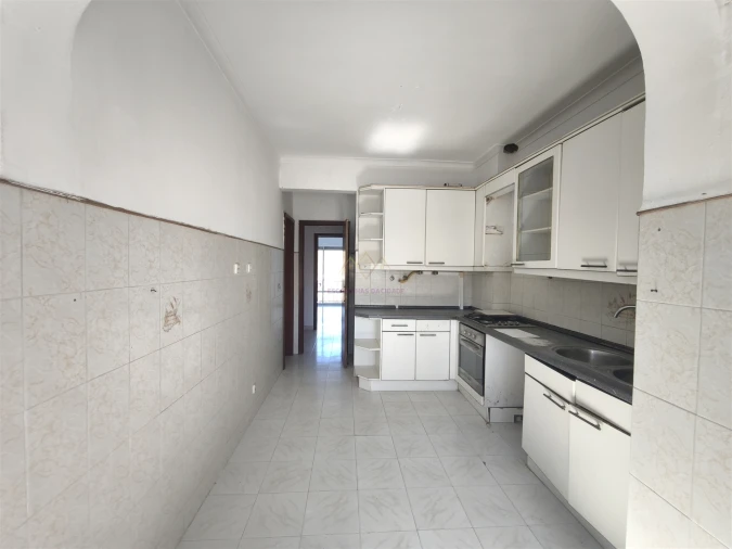 Apartamento T3 para Venda em Carnaxide e Queijas Foto 10