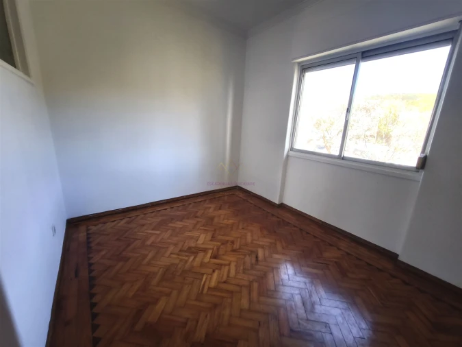 Apartamento T3 para Venda em Carnaxide e Queijas Foto 22
