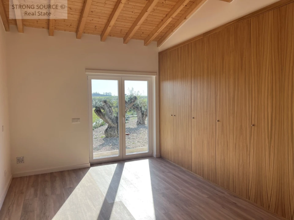 Moradia T4 para Venda em São Vicente do Paul e Vale de Figueira Foto 15