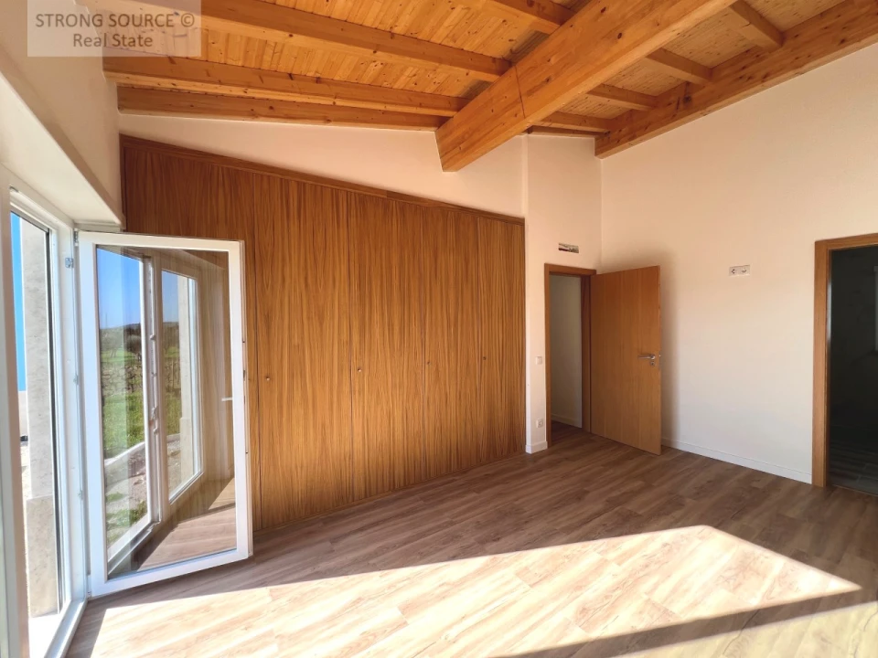 Moradia T4 para Venda em São Vicente do Paul e Vale de Figueira Foto 18