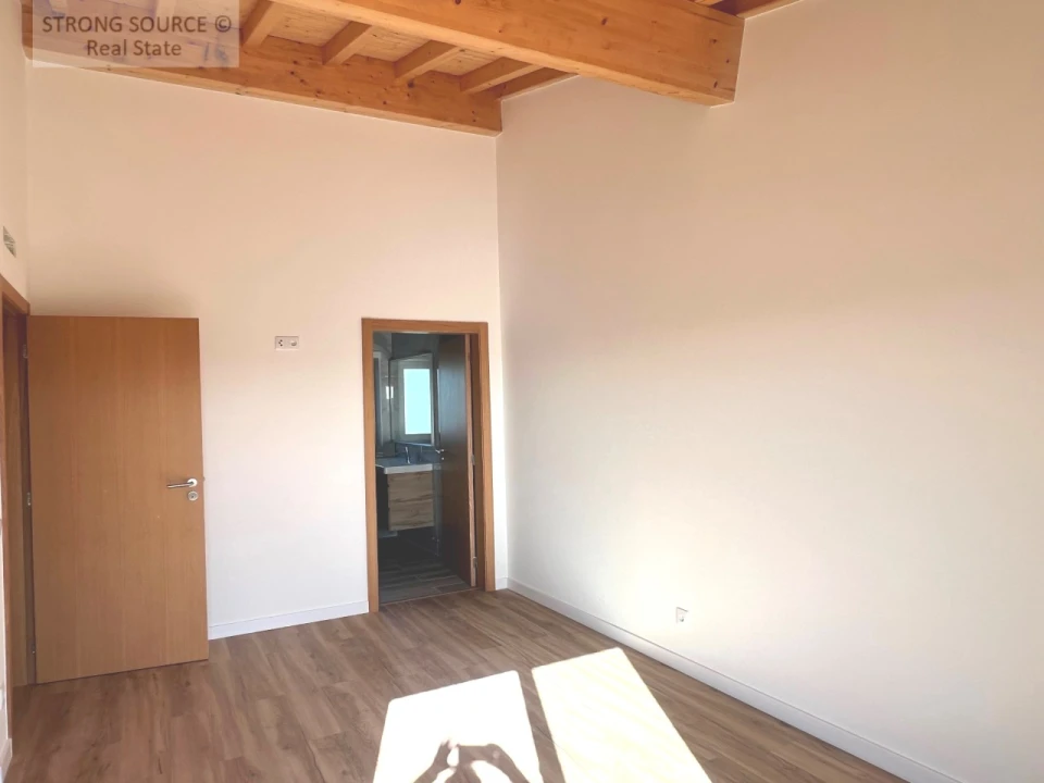 Moradia T4 para Venda em São Vicente do Paul e Vale de Figueira Foto 21