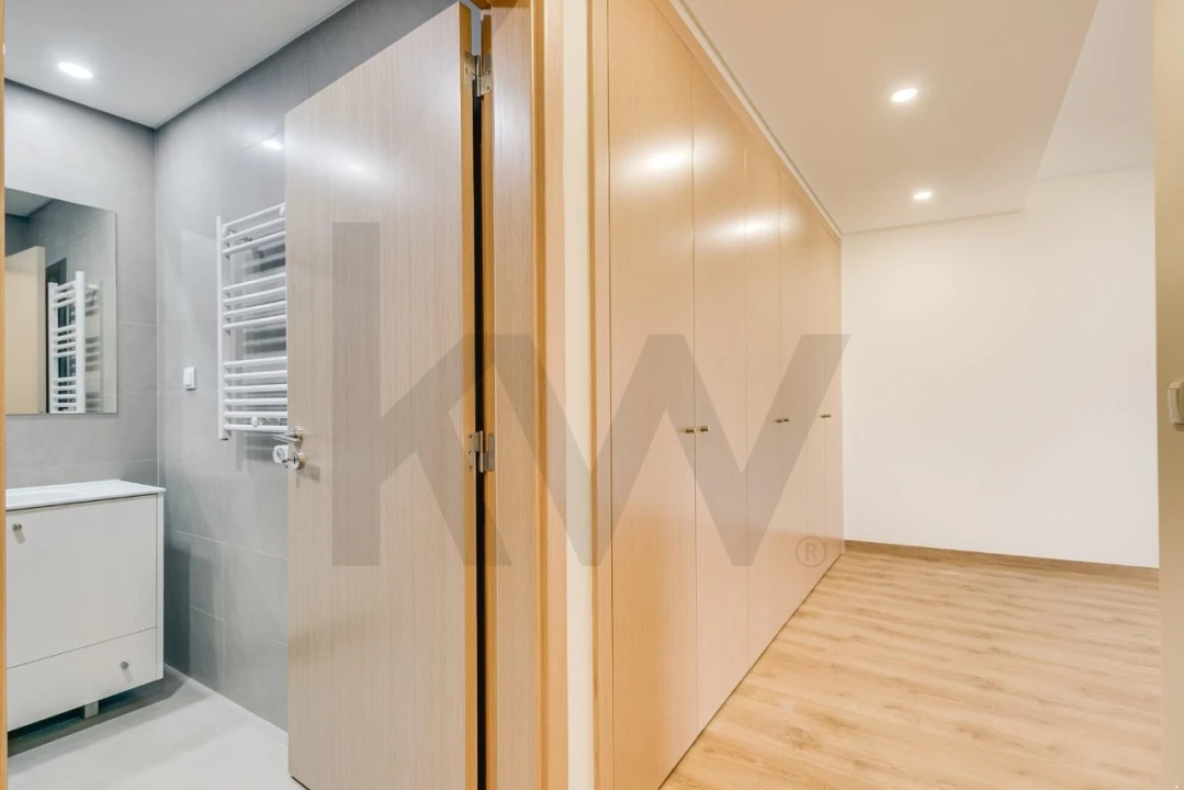 Apartamento T3 para Venda em São Domingos de Benfica Foto 5