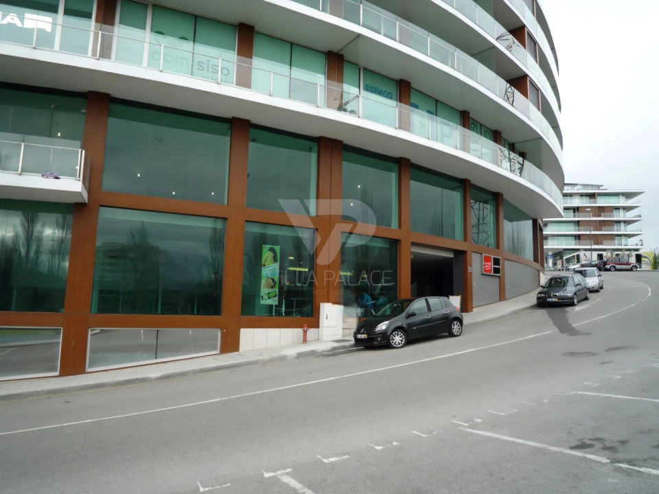 Loja para Arrendamento em Glória e Vera Cruz Foto 2