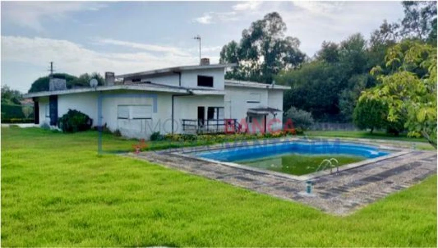 Moradia T5 para Venda em Ruivães e Novais Foto 2