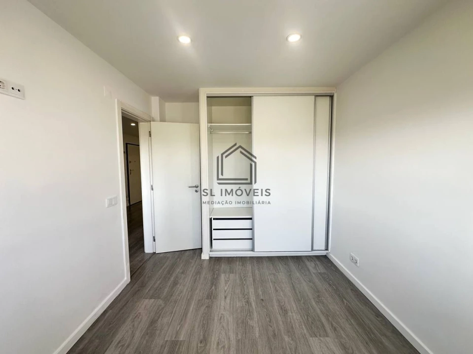 Apartamento T3 para Venda em Seixal, Arrentela e Aldeia de Paio Pires Foto 22