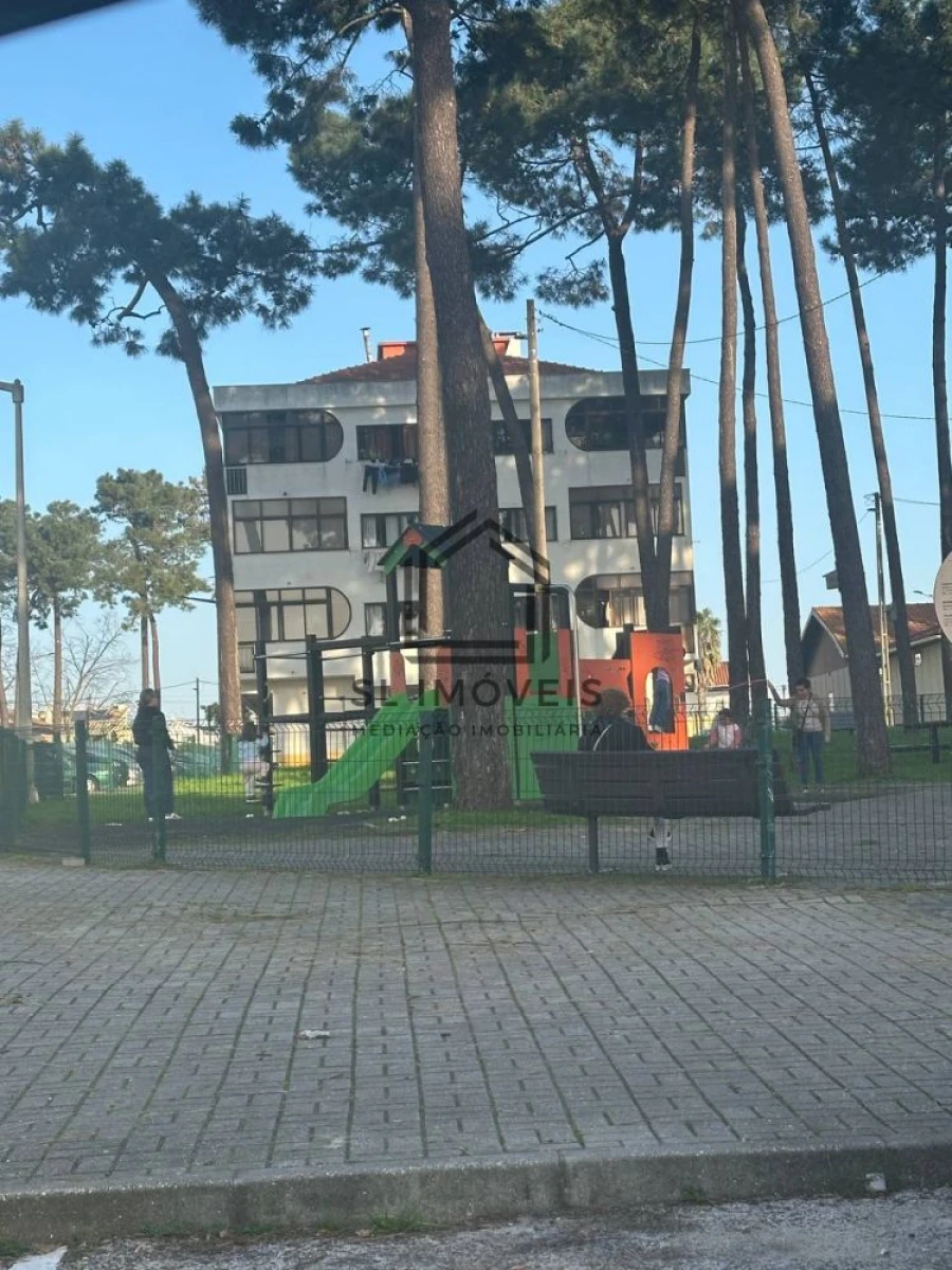 Apartamento T3 para Venda em Seixal, Arrentela e Aldeia de Paio Pires Foto 36