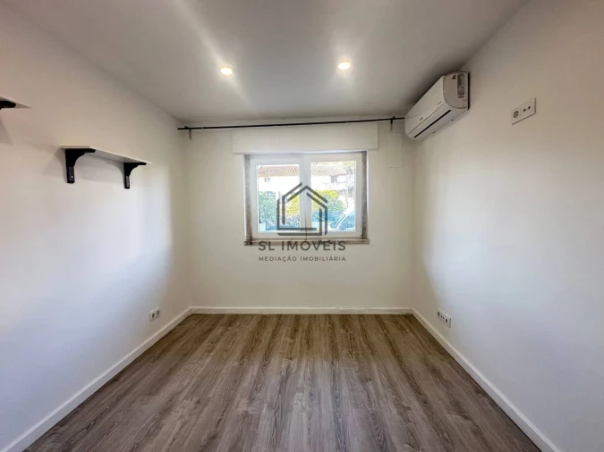 Apartamento T3 para Venda em Seixal, Arrentela e Aldeia de Paio Pires Foto 23