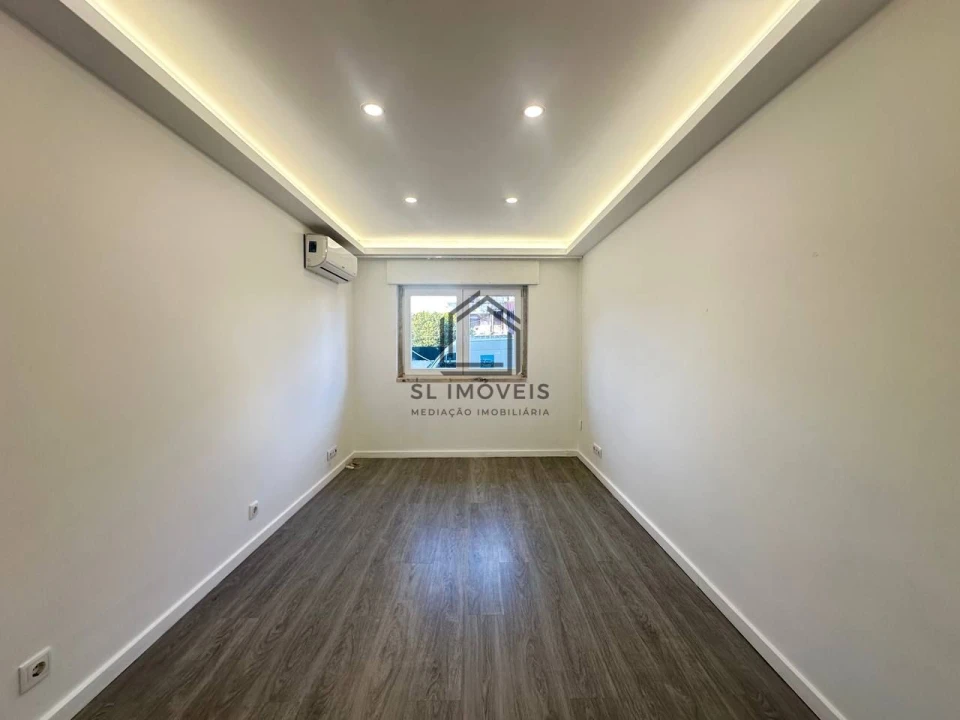 Apartamento T3 para Venda em Seixal, Arrentela e Aldeia de Paio Pires Foto 5