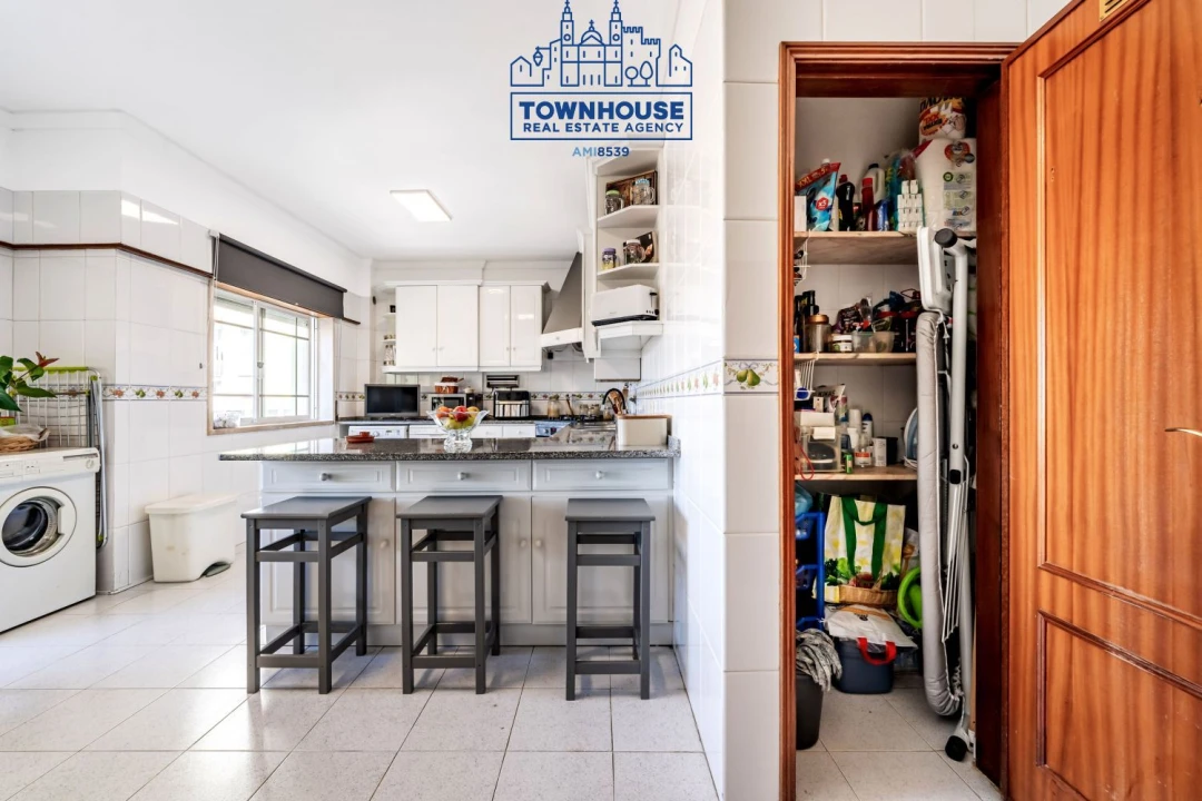 Apartamento T2 para Venda em Seixal, Arrentela e Aldeia de Paio Pires Foto 6