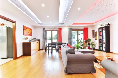 Apartamento T4 para Venda em Santo Antão e São Julião do Tojal