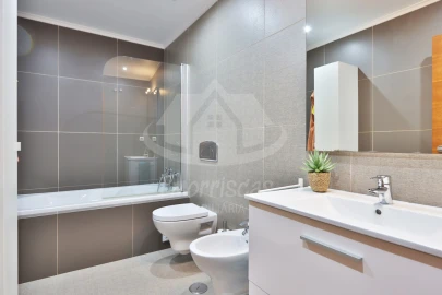 Apartamento T4 para Venda em Santo Antão e São Julião do Tojal