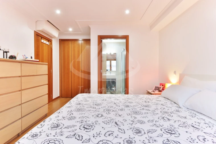 Apartamento T4 para Venda em Santo Antão e São Julião do Tojal Foto 22