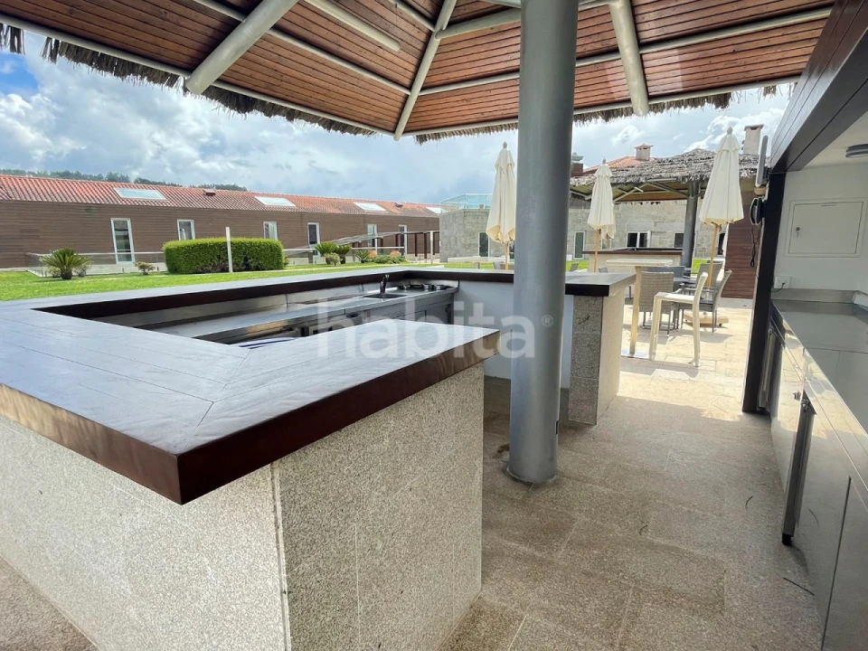 Negócio para Venda em Vila Cova da Lixa e Borba de Godim Foto 14