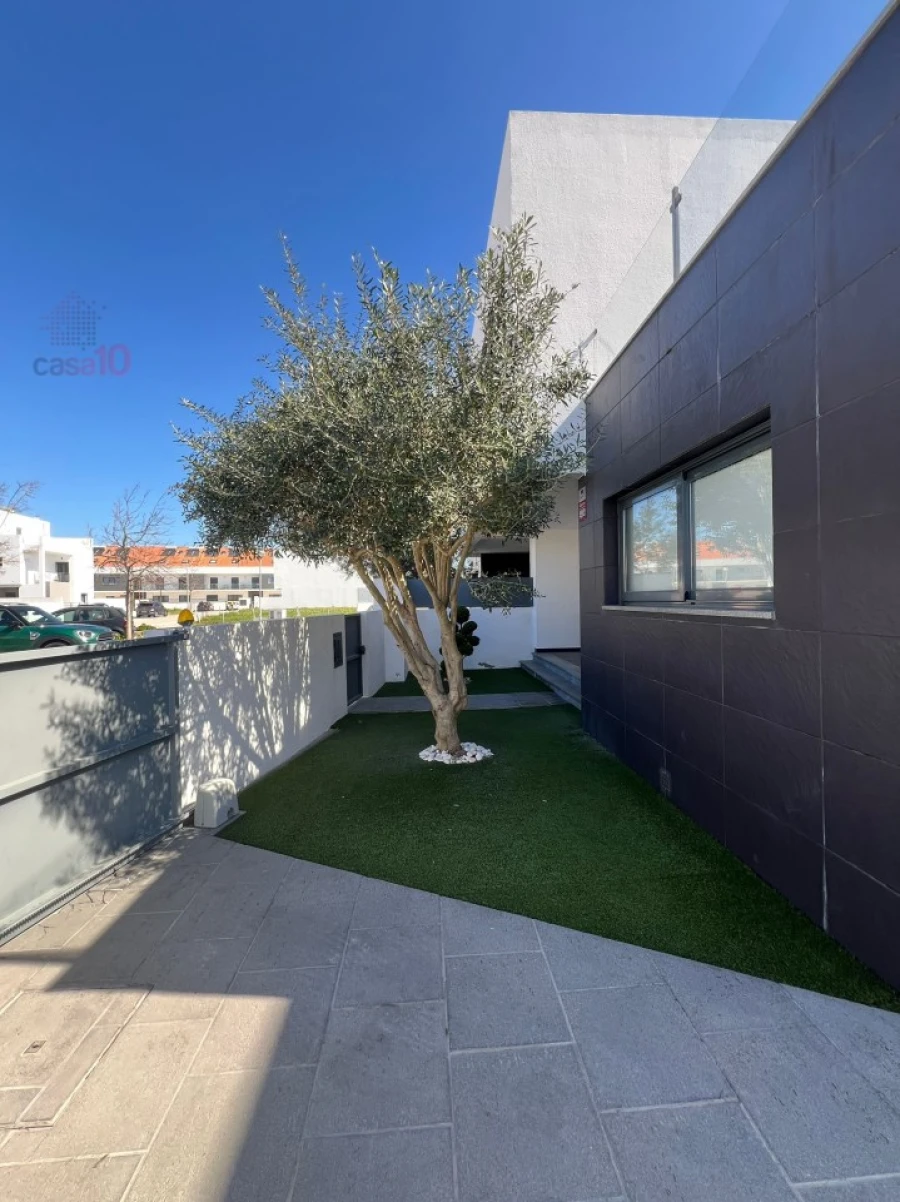 Moradia T3 para Arrendamento em Samouco Foto 3