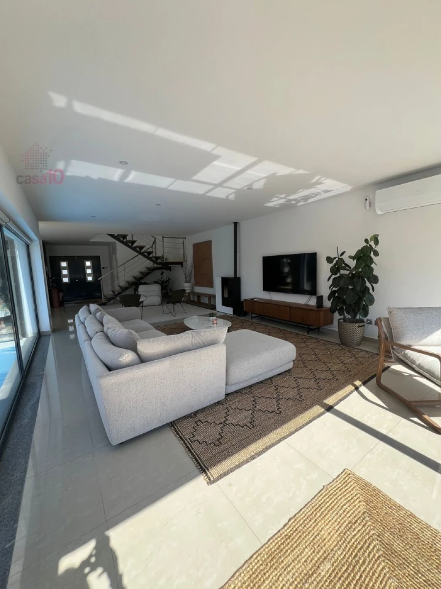 Moradia T3 para Arrendamento em Samouco Foto 4