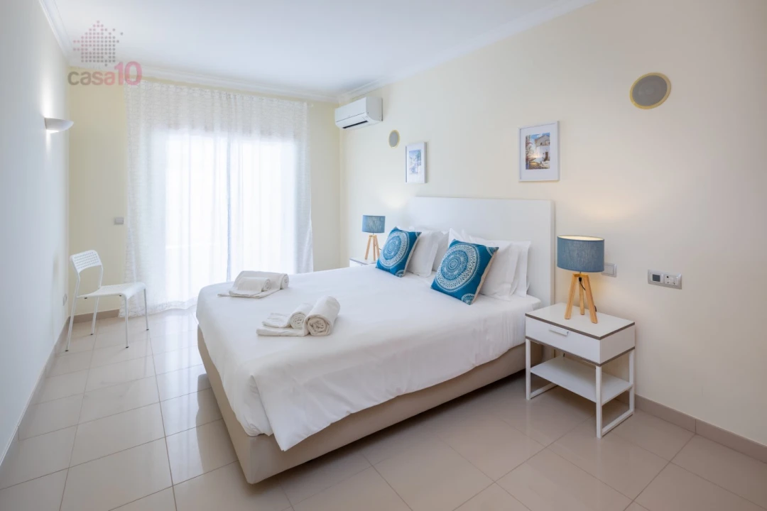 Apartamento T1 para Venda em Quarteira Foto 10