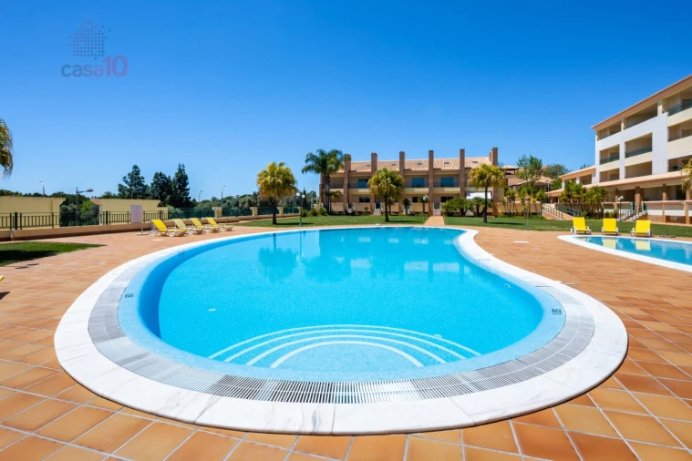 Apartamento T1 para Venda em Quarteira Foto 5