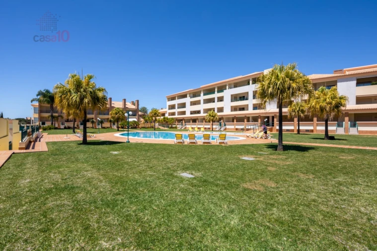 Apartamento T1 para Venda em Quarteira Foto 2