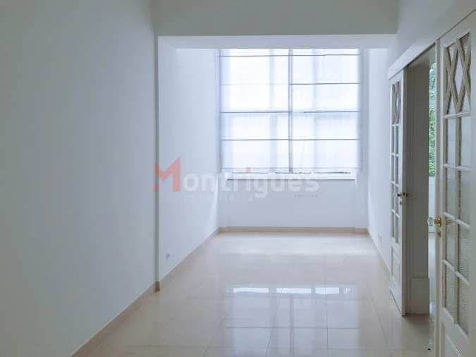 Apartamento T4 para Arrendamento em Avenidas Novas Foto 10