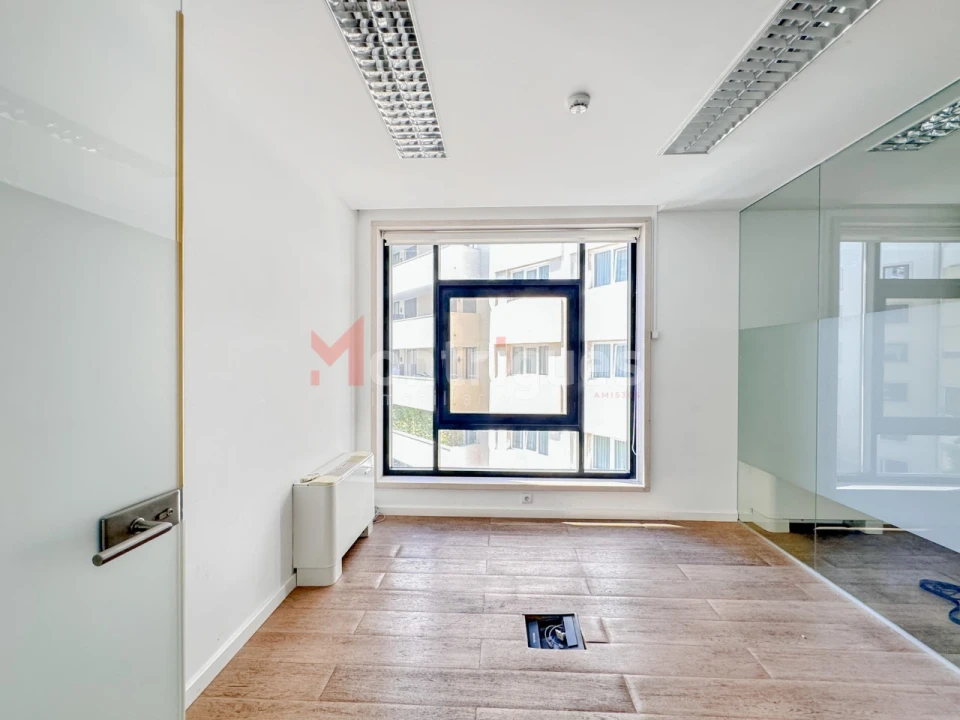 Escritório para Arrendamento em Avenidas Novas Foto 10