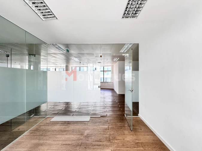 Escritório para Arrendamento em Avenidas Novas Foto 9