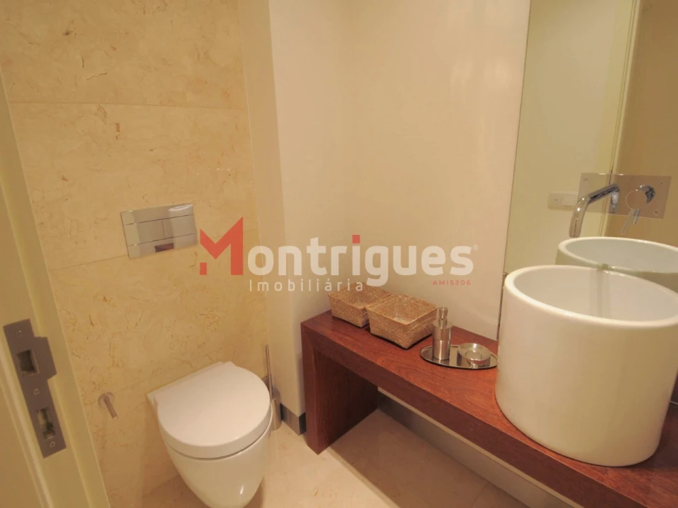 Apartamento T3 para Arrendamento em Benfica Foto 6