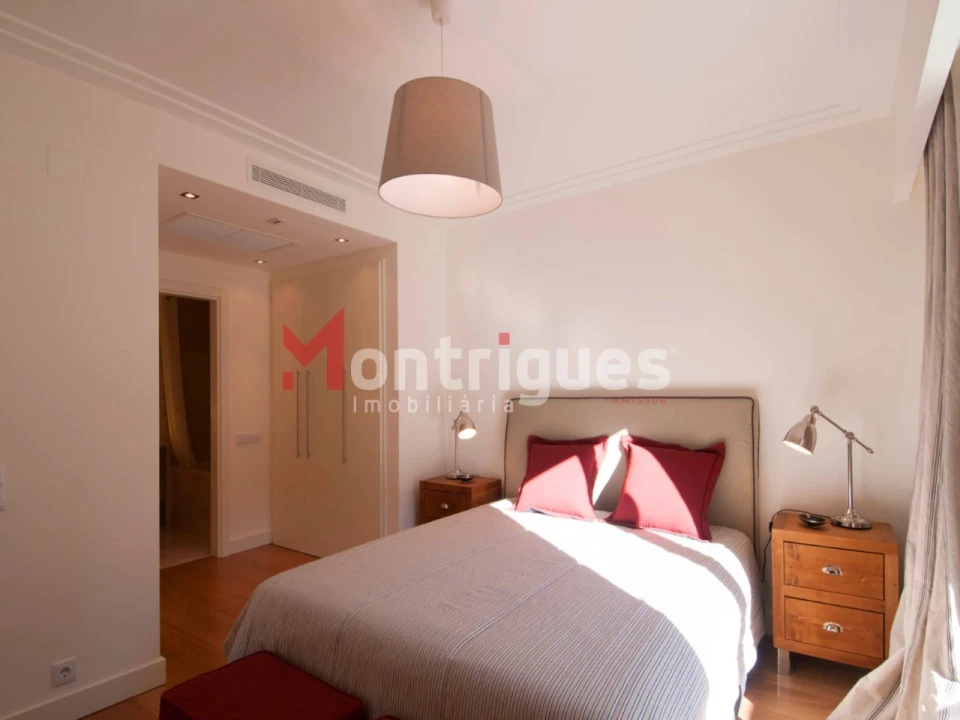 Apartamento T3 para Arrendamento em Benfica Foto 7