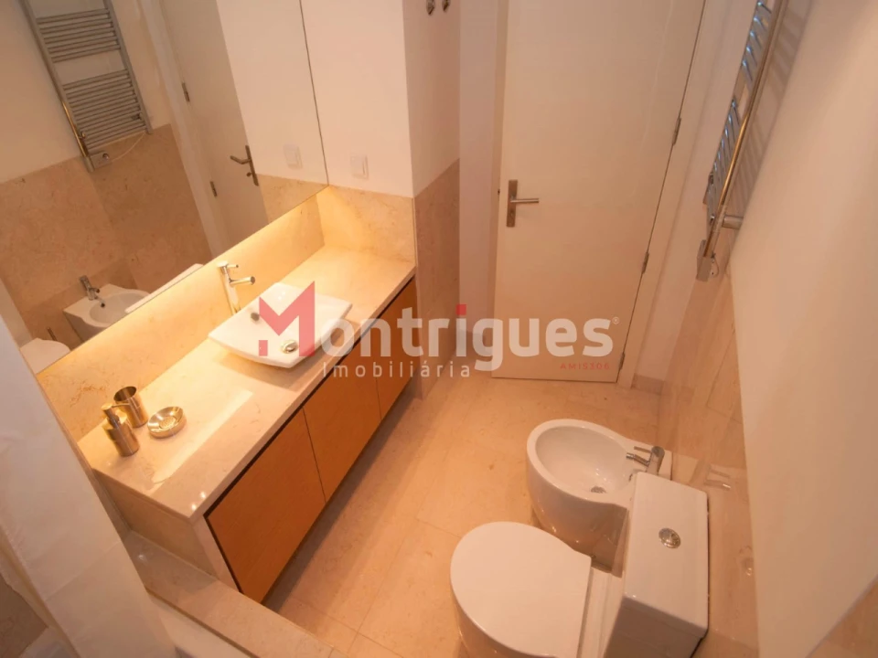 Apartamento T3 para Arrendamento em Benfica Foto 12